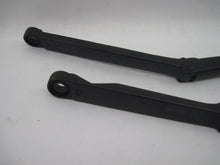 Load image into Gallery viewer, WIPER ARMS PAIR Nissan Altima 2005 05 - 778095
