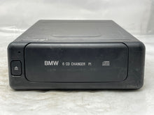 Load image into Gallery viewer, CD CHANGER BMW 740i 750i 1999 99 00 01 - NW136693