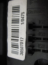 Load image into Gallery viewer, FUSE BOX Volkswagen CC Passat Tiguan 08 09 10 11 12 13 14 - 791120