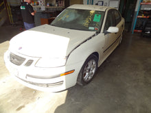Load image into Gallery viewer, Grille SAAB 9-3 2006 - NW98642