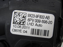 Load image into Gallery viewer, ELECTRONIC PEDAL ASSEMBLY Jaguar Vanden Pl XJ XJL 2012 12 - 792225