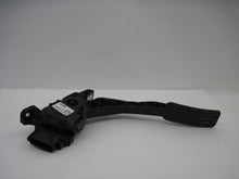 Load image into Gallery viewer, ELECTRONIC PEDAL ASSEMBLY Jaguar Vanden Pl XJ XJL 2012 12 - 792225