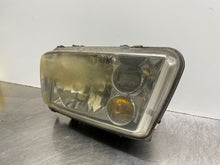 Load image into Gallery viewer, HEADLIGHT LAMP ASSEMBLY Jetta Jetta III Jetta IV 1999-2002 Left - NW103695