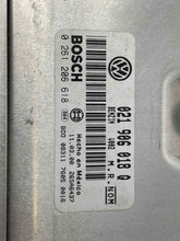 Load image into Gallery viewer, ECU ECM COMPUTER Jetta 2000 00 2001 01 Auto 2.8L - NW62739