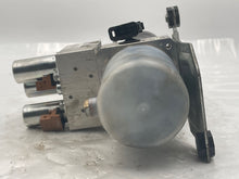 Load image into Gallery viewer, CONVERTIBLE TOP MOTOR Saab 9-3 04 05 06 07 08 09 10 - NW50245
