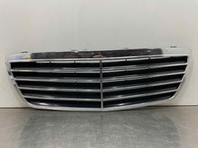 Load image into Gallery viewer, GRILL Mercedes E320 E430 E55 2000 00 01 02 03 - NW98521