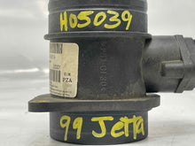 Load image into Gallery viewer, Mass Air Flow Sensor Meter MAF Beetle Golf Golf Cabriolet 98-01 - NW5655