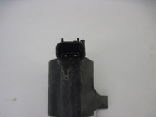Load image into Gallery viewer, IGNITION COIL Montego Tribute Taurus Escape 2001 01 2002 02 030 4 05 - 08 - 805634