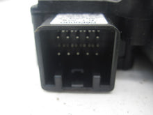 Load image into Gallery viewer, SUNROOF MOTOR Volvo S80 2007 07 - 807636