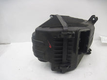 Load image into Gallery viewer, AIR CLEANER BOX Hyundai Santa Fe Kia Sorento 10 11 12 13 - 809449