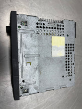 Load image into Gallery viewer, RADIO Freelander Discovery 2002 02 2003 03 2004 04 - NW387639