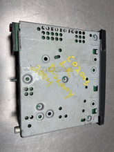 Load image into Gallery viewer, RADIO Freelander Discovery 2002 02 2003 03 2004 04 - NW387639