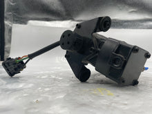 Load image into Gallery viewer, Suspension Air Compressor Pump RANGE ROVER 2001 - NW8394