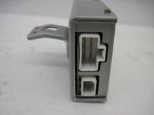 Load image into Gallery viewer, TRANSFER CASE COMPUTER M35x M45x 2006 06 07 08 09 - 812969