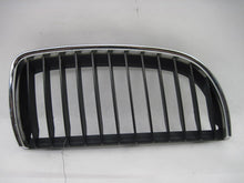 Load image into Gallery viewer, GRILLE BMW 335i 328i 330i 2006 06 2007 07 2008 08 Right - 815442