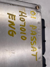 Load image into Gallery viewer, ECU ECM COMPUTER Passat 2001 01 2.8L - NW62833
