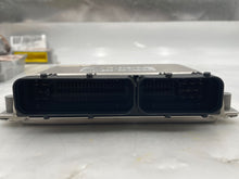 Load image into Gallery viewer, ECU ECM COMPUTER Passat 2001 01 2.8L - NW62833