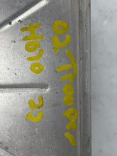 Load image into Gallery viewer, ECU ECM COMPUTER Isuzu Trooper 2002 02 - NW60487