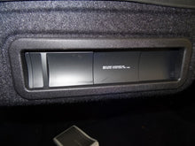Load image into Gallery viewer, CD CHANGER Infiniti G35 2007 07 2008 08 - NW137005