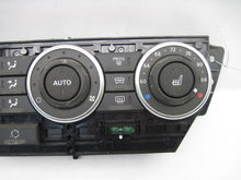 Load image into Gallery viewer, FRONT TEMPERATURE CONTROLS Land Rover LR2 1960-2011 - 821093