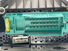 Load image into Gallery viewer, Radio Mercedes-Benz SL600 2004 - NW7477