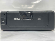 Load image into Gallery viewer, CD CHANGER BMW 740i 750i 1999 99 00 01 - NW136641