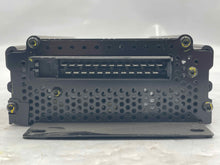 Load image into Gallery viewer, AMPLIFIER Audi TT 00 01 02 03 04 05 06 - NW136216