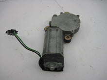 Load image into Gallery viewer, SUNROOF MOTOR Volvo V70 2001 01 - 822115
