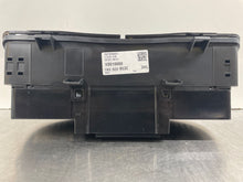 Load image into Gallery viewer, SPEEDOMETER CLUSTER Volkswagen Jetta 2006 06 - NW162165