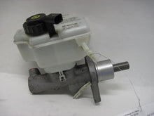 Load image into Gallery viewer, BRAKE MASTER CYLINDER Auid A3 EOS Golf Rabbit 2006 06 2007 07 08 09 10 11 - 827304