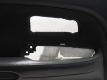 Load image into Gallery viewer, FRONT INTERIOR DOOR TRIM PANEL Honda Pilot 2007 07 - 827570