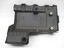 Load image into Gallery viewer, PLASTIC ENGINE COVER Nissan Pathfinder 2006 06 - 827604