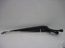 Load image into Gallery viewer, WINDSHIELD WIPER ARM Land Rover LR3 2006 06 - 835836