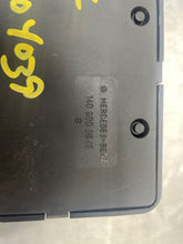 Load image into Gallery viewer, Vacuum Pump MERCEDES 400 1993 - NW189262