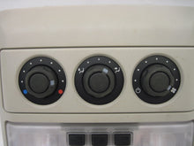 Load image into Gallery viewer, Console Land Rover LR3 2006 06 - 838935