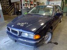 Load image into Gallery viewer, Grille BMW 740I 1998 - NW98259