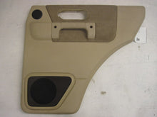 Load image into Gallery viewer, REAR INTERIOR DOOR TRIM PANEL Land Rover Discovery 2003 03 - 840071
