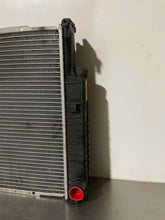 Load image into Gallery viewer, RADIATOR BMW 540I 850I 91 92 93 94 95 96 97 - NW132023