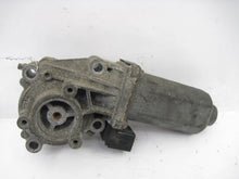 Load image into Gallery viewer, TRANSFER CASE ACTUATOR MOTOR LR3 LR4 Range Rover Range Rover Sport 05-15 - 843779