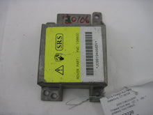 Load image into Gallery viewer, AIR BAG COMPUTER Discovery 1999 99 2000 00 2001 01 02 - 843931