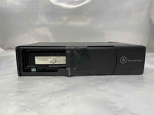 Load image into Gallery viewer, CD CHANGER ML320 ML 350 ML 500 ML55 2002 02 03 04 05 - NW138912