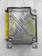 Load image into Gallery viewer, AIR BAG COMPUTER ML320 ML500 ML55 2001 01 2002 02 - NW35270