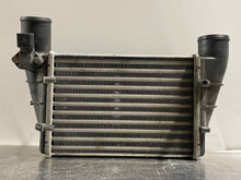 Load image into Gallery viewer, INTERCOOLER Audi A4 Passat 1999 99 2000 00 2001 01 02 - NW106401