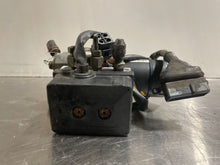 Load image into Gallery viewer, ABS PUMP Volvo 850 1993 93 94 95 - NW2826