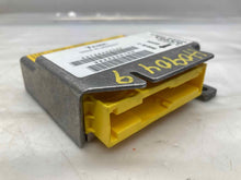 Load image into Gallery viewer, AIR BAG COMPUTER Volvo V70 1999 99 Sedan Wagon - NW39157