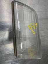 Load image into Gallery viewer, HEADLIGHT LAMP ASSEMBLY C230 C250D C280 C36 C43 97 98 99 00 Left - NW103145