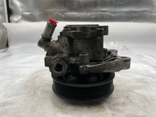 Load image into Gallery viewer, POWER STEERING PUMP 530i 525i 2006 06 - NW163138