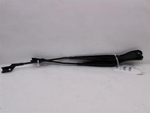 Load image into Gallery viewer, WINDSHIELD WIPER ARM Volvo C70 2009 09 - 860476