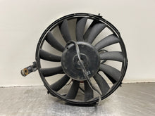 Load image into Gallery viewer, RADIATOR FAN ASSEMBLY Audi A6 S4 00 01 02 03 - NW63660
