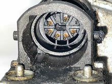 Load image into Gallery viewer, THROTTLE BODY C280 E320 Ml320 1998 98 1999 99 2000 00 - NW178407